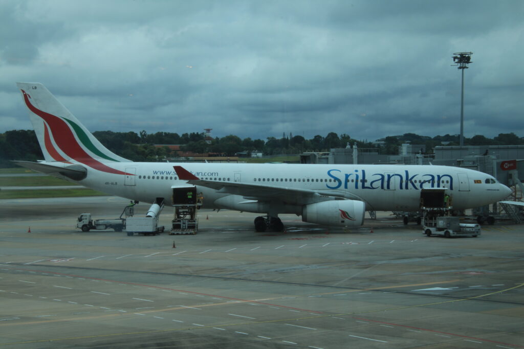 スリランカ航空_A330-200