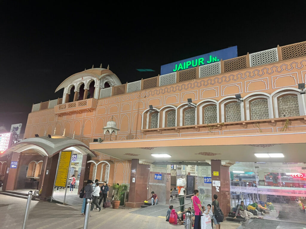 ジャイプル駅_全景