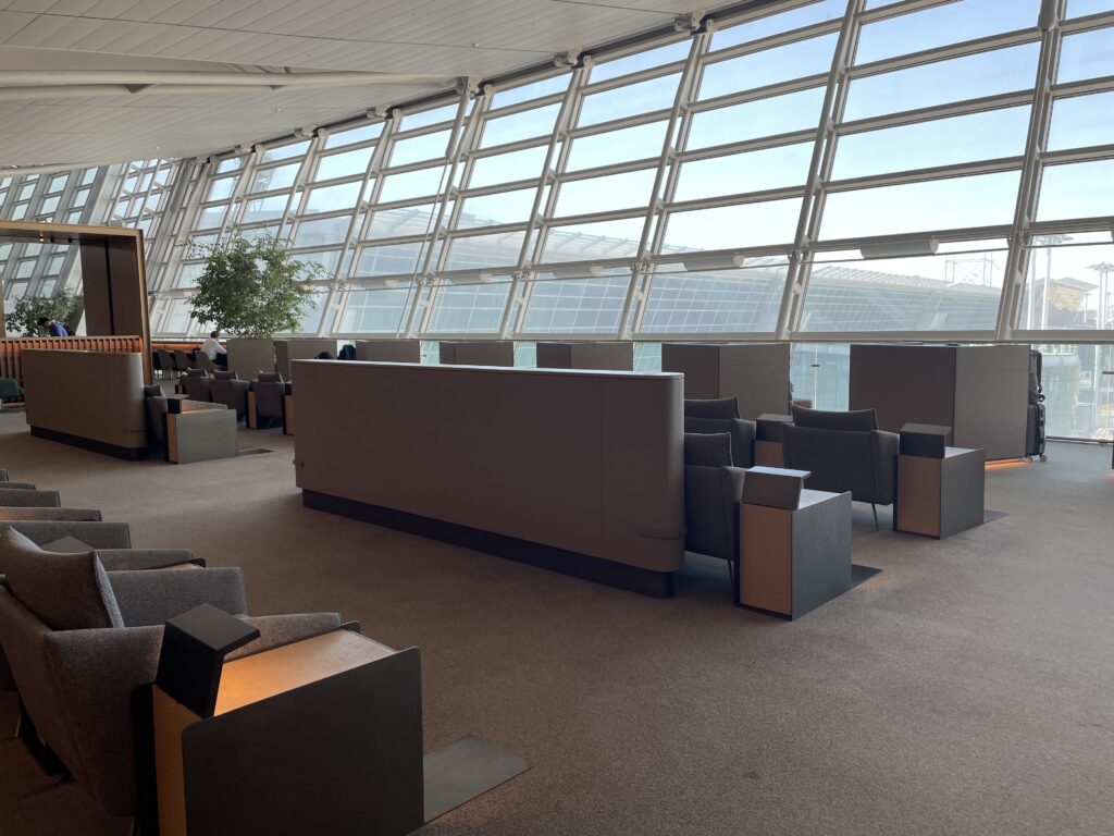 仁川国際空港_アシアナラウンジイースト_室内