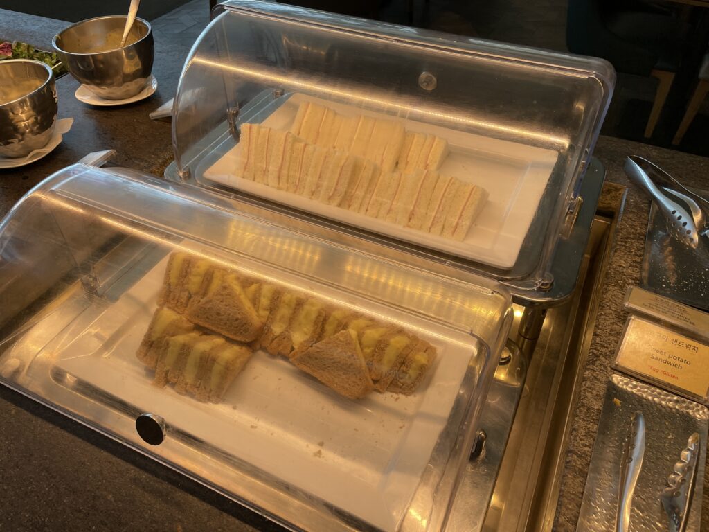 仁川国際空港_アシアナラウンジイースト_食事_2