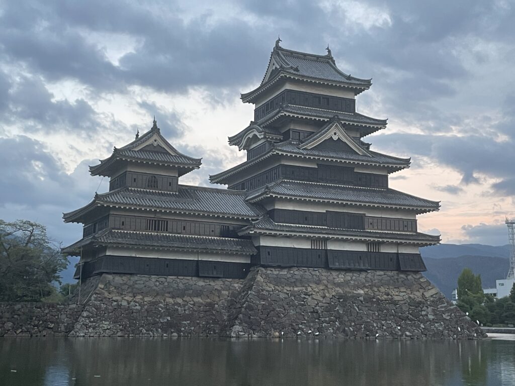 松本城