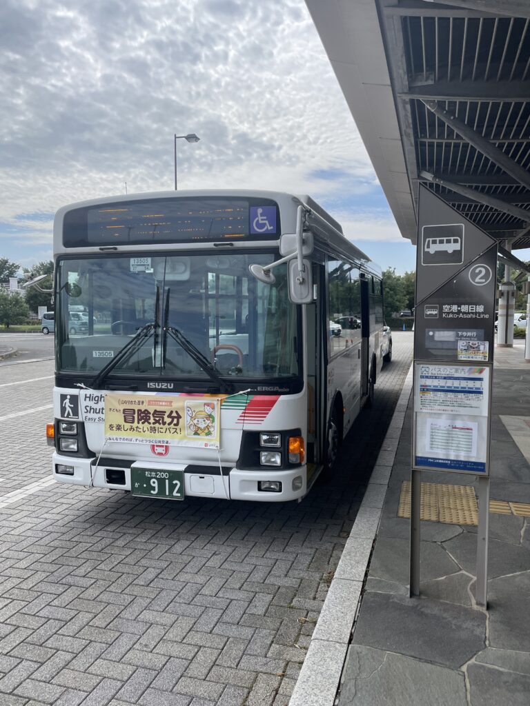 信州まつもと空港行_各停