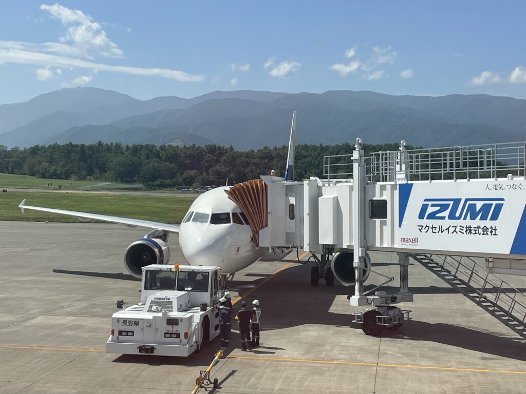 RF3953_松本空港出発